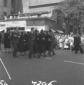 Familiari di De Gasperi alla testa del corteo. Cam ...