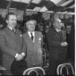 Pella e Vigorelli sul palco; piano americano