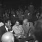 Alberto Sordi seduto in platea all'anteprima del f ...