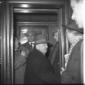 Romita e De caro in ascensore con altri politici - ...