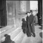 Palmiro Togliatti colto mentre sale le scale all'i ...