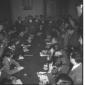 Hugh Gaitskell tiene una conferenza stampa presso  ...