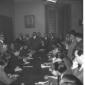 Hugh Gaitskell tiene una conferenza stampa presso  ...