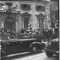 L'auto presidenziale con, a bordo, Gronchi e Coty  ...