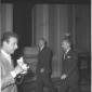 Giuseppe Saragat, accompagnato da un uomo, percorr ...