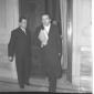 Andreotti ripreso mentre sta per entrare in una st ...