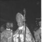 Il cardinale Micara in un momento della messa - pi ...