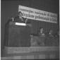 Gui ripreso mentre parla dal palco durante il conv ...