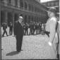 Zoli, ripreso nel cortile del Quirinale in occasio ...