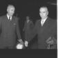 Paolo Emilio Taviani e un uomo sulla pista dell'ae ...