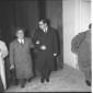 Fanfani e Franco Maria Malfatti a braccetto, mentr ...