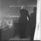 Nenni sul palco, di spalle, al XXXIII congresso de ...