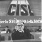 Pastore sul palco del congresso della CISL - piano ...