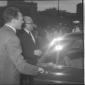 Milazzo si accinge ad entrare in un'automobile, in ...
