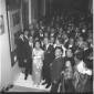 Audrey Hepburn e Mel Ferrer entrano al cinema Fiam ...