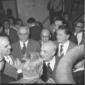 Campilli e Fanfani tra un gruppo di persone. Piano ...