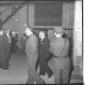 Carlo Russo e Piccioni mentre entrano nel teatro C ...