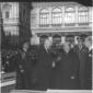 Eisenhower stringe la mano a Gronchi nel cortile d ...