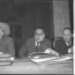 Vittorio Foa e Giacomo Brodolini seduti ad un tavo ...