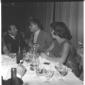 Al ristorante si riconoscono Sordi, Gassman e Ferr ...