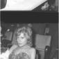 Yvette Masson (?) seduta in una sala cinematografi ...