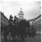 Ripreso un gruppo di corazzieri a cavallo e bersag ...