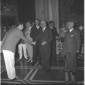 Al Quirinale ripreso Gronchi mentre stringe la man ...