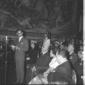 Il re thailandese Bhumibol Adulyadej tiene un disc ...