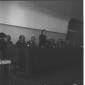 Una donna sul palco in piedi, in occasione del con ...