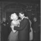 La signora Zellerbach abbraccia una personalit. P ...