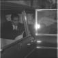 Emilio Colombo seduto in un'automobile discute con ...