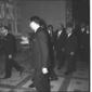 Fanfani e Gronchi con altre personalit a palazzo  ...