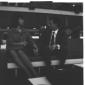 Chelo Alonzo ripresea all'interno dell'aeroporto d ...