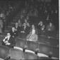 La platea del Teatro Eliseo affollata di persone d ...