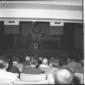 La platea del Teatro Eliseo affollata di persone v ...