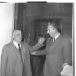 Moro e Fanfani all'uscita dall'ascensore - piano m ...