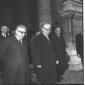 Gronchi e Leone seguiti dal professore Frugoni e s ...