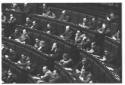 Deputati seduti nei banchi ascoltano l'intervento  ...