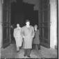 Covelli ripreso all'arrivo accompagnato da due col ...