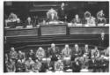 Fanfani durante il suo intervento al Senato; presi ...