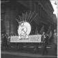 La folla di manifestanti del PSI per i 70 anni dal ...