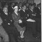 Pubblico di persone sedute in platea per l'inaugur ...