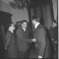 Il principe Karim Aga Khan ripreso di spalle mentr ...