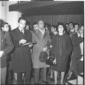 Paolo Stoppa in mezzo al pubblico in occasione del ...