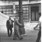 Rumor e Taviani discutono in una strada del centro ...