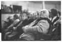 Casalinghe sedute in platea durante l'assemblea -  ...