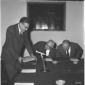 Lombardi, Nenni e De Martino ripreso mentre stanno ...