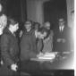 Colombo, all'ambasciata americana, firma il libro  ...