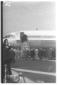 Il presidente peruviano Prado scende dall'aereo ac ...