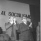 Libertini e Foa applaudono durante l'assemblea che ...